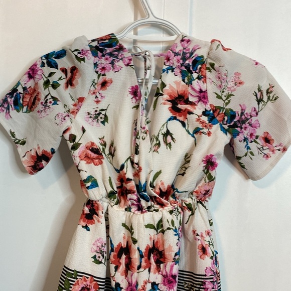 💚 Trixxi | Girls Floral and Striped Romper with Belt - medium - Picture 3 of 4
